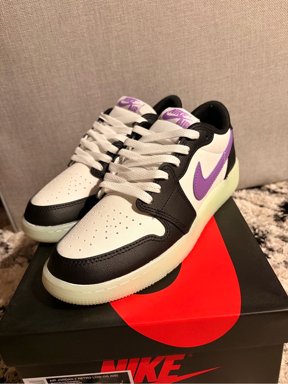 Jordan 1s glow in the dark